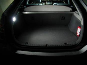 kofferraumbel_led-soffitte.jpg kofferraumbel_led-soffitte.jpg