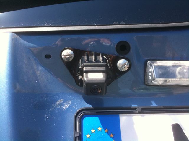 prius_originalkamera_aussen.jpg prius_originalkamera_aussen.jpg